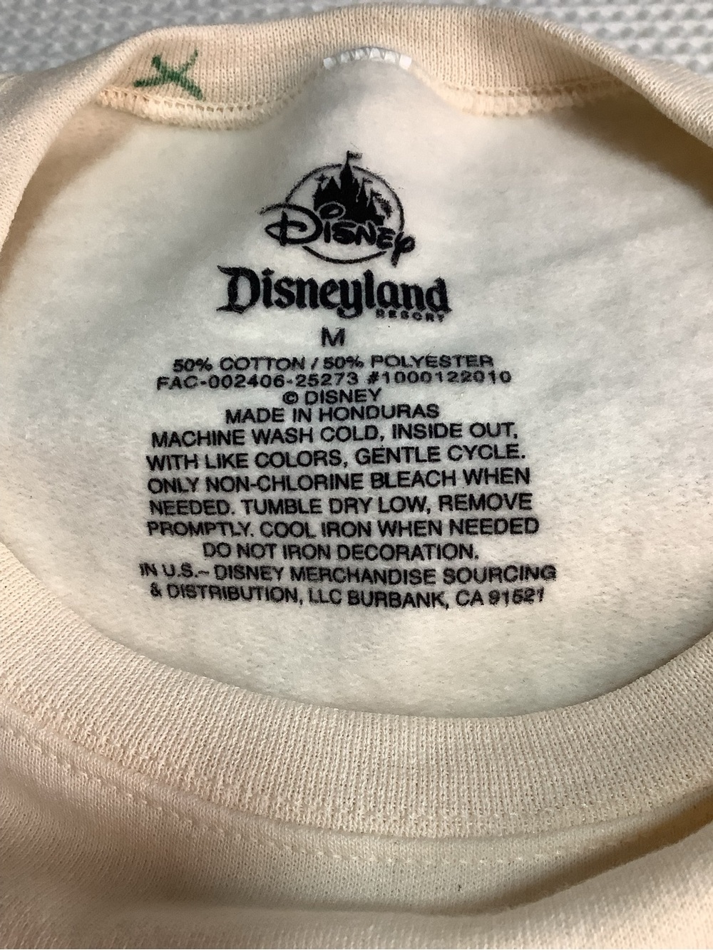 Disneyland Resort ~ Halloween ~ Pumpkin Spice & Everything Nice ~ Sweatshirt M-L - Picture 8 of 16